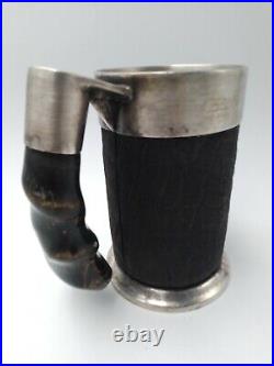 ART DECO MUG poinçon d'orfèvre TH SPC en métal argenté et cuir prise en corne