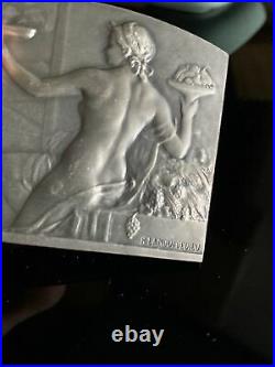 Ancienne Medaille Argent Femme Art Deco Signe R Lamourdedieu Vintage