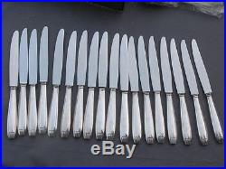 Art Deco 18 Grands Couteaux De Table Metal Argente Lames Inox
