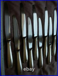François FRIONNET Coffret 11 anciens couteaux en métal argenté de style art déco