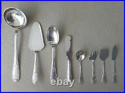 Francois Frionnet Menagere 115 Pieces Rocaille Louis XV Marly Metal Argente Tbe