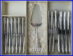Francois Frionnet Menagere 115 Pieces Rocaille Louis XV Marly Metal Argente Tbe
