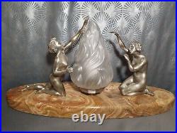 Grande lampe art deco 1930 sculptures femmes nues en bronze argenté 57cm