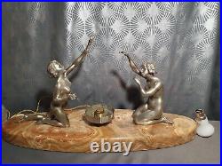 Grande lampe art deco 1930 sculptures femmes nues en bronze argenté 57cm