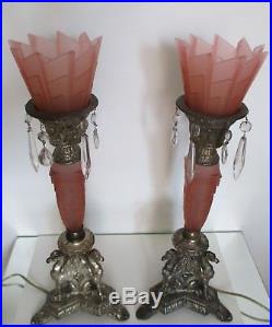 Grandes lampes époque Art Déco Américaines Verre pressé et régule argenté 1930