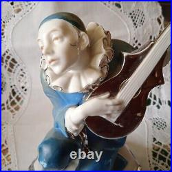 Hertwig & Co Katzhutte Art Deco Figurine Pierrot En Porcelaine