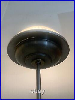 Lampe Art Deco Moderniste style Bauhaus forme champignon