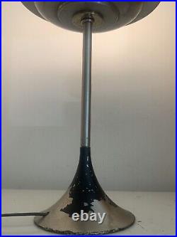 Lampe Art Deco Moderniste style Bauhaus forme champignon