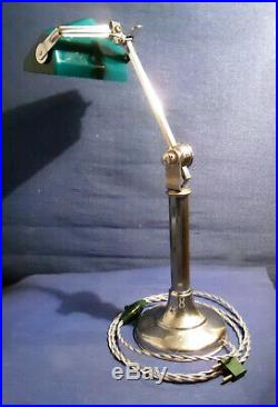Lampe Pirouett Rare Modèle Banquier A Verre Opaline Bi-couche Vert Et Blanc 1930