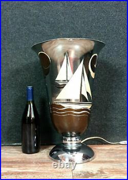 Lampe Vase époque Art Deco En métal argenté et laqué à motifs stylisés
