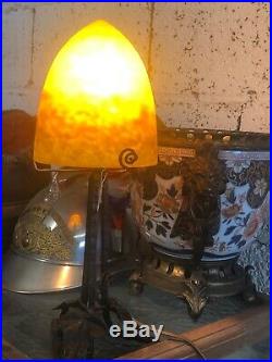 Lampe champignon, pied métal argenté, pâte de verre signé Muller frères, art déco