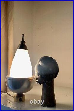 Lampe de chevet art deco moderniste acier nickelé et laiton