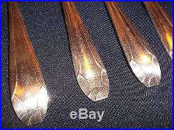 Ménagère 38 pièces Art Déco en métal argenté, cuillères fourchettes couteaux