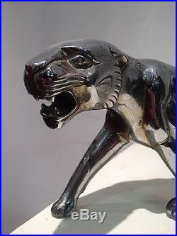 Superbe Panthère / Tigre en Bonze Argenté Signée J. HUGUES. Statue art déco