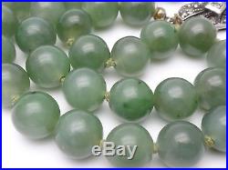 Très beau collier ancien en perle de jade Art Deco 1930 fermoir argent strass