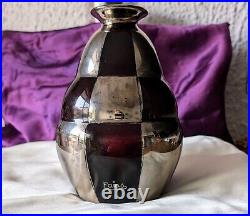 Vase Fains Art Déco en Verre Opalin Noir Recouvert d'Argent Années 1930